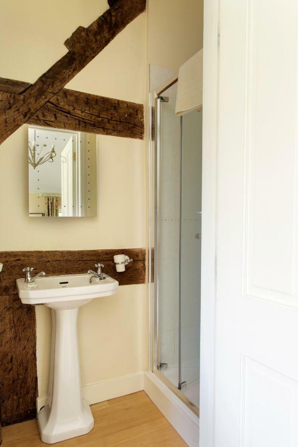 Church Farm B&B Near Telford And Ironbridge Shifnal Buitenkant foto